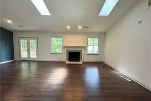 471 Springfield Dr, Woodstock, GA 30188 - Photo 3