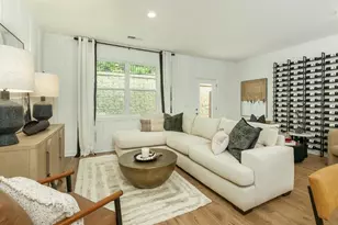508 Woodcreek Circle SW, Atlanta, GA 30331 - Photo 7