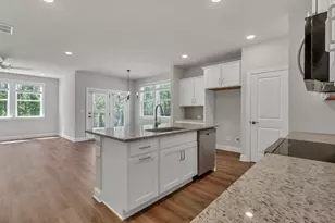 1504 Thurcroft Ln, Lawrenceville, GA 30043 - Photo 5