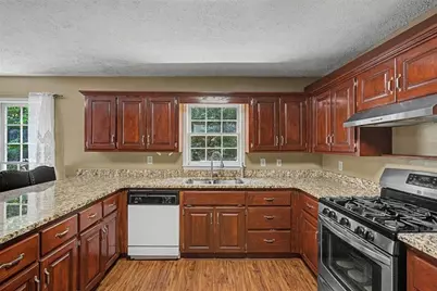 325 Pickett's Crossing, Acworth, GA 30101 - Photo 7