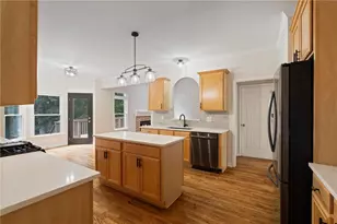 8745 Stone River Dr, Gainesville, GA 30506 - Photo 21