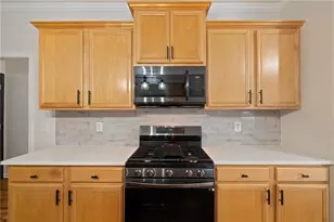 8745 Stone River Dr, Gainesville, GA 30506 - Photo 19