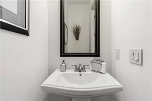 567 Ansley Cir NE, Atlanta, GA 30324 - Photo 15