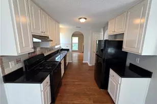 6924 Biscayne Blvd, Rex, GA 30273 - Photo 9