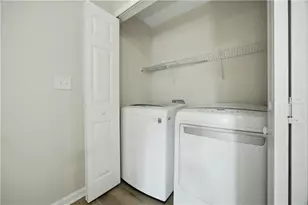 212 Summer Pl, Norcross, GA 30071 - Photo 9