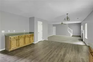 2871 Chilhowee Dr, Atlanta, GA 30331 - Photo 27