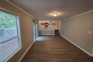 5085 Rock Glen Dr, Stone Mountain, GA 30088 - Photo 3