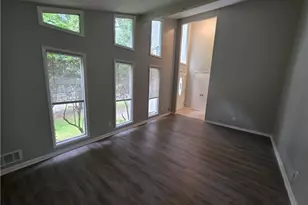 5085 Rock Glen Dr, Stone Mountain, GA 30088 - Photo 5