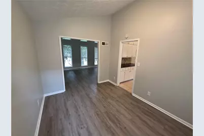 5085 Rock Glen Dr, Stone Mountain, GA 30088 - Photo 7