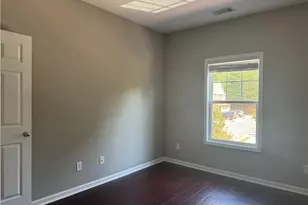 11224 Snowy Owl Ln, Alpharetta, GA 30022 - Photo 9