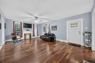 171 NE Broad St, Fairburn, GA 30213 - Photo 5