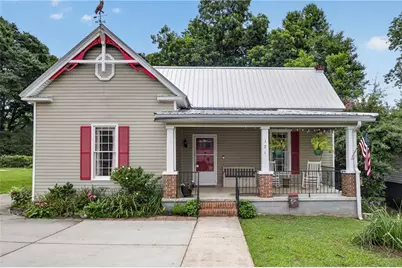 171 NE Broad Street, Fairburn, GA 30213 - Photo 1