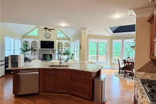 2201 Hunters Green Dr, Lawrenceville, GA 30043 - Photo 25