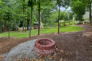 3825 Creekview Dr NE, Marietta, GA 30068 - Photo 37