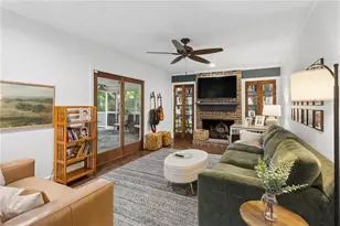3825 Creekview Dr NE, Marietta, GA 30068 - Photo 5