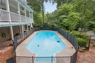 3825 Creekview Dr NE, Marietta, GA 30068 - Photo 33
