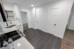 296 Thornton St SW, Atlanta, GA 30315 - Photo 19