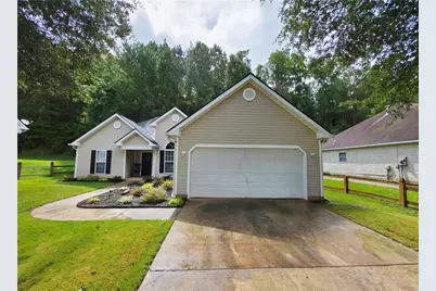 4428 James Wade Drive, Snellville, GA 30039 - Photo 1