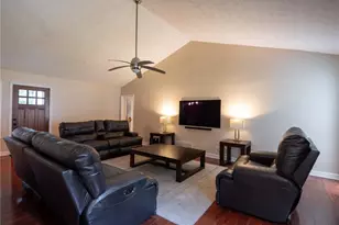 1020 Atherton Ln, Woodstock, GA 30189 - Photo 7