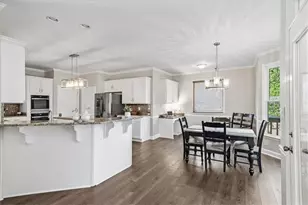 12700 Oxfordshire Ct, Johns Creek, GA 30005 - Photo 15