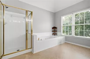 10805 Glenhurst Pass, Johns Creek, GA 30097 - Photo 31