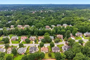 10805 Glenhurst Pass, Johns Creek, GA 30097 - Photo 63