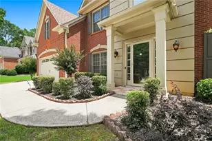 10805 Glenhurst Pass, Johns Creek, GA 30097 - Photo 5