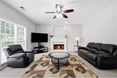 10805 Glenhurst Pass, Johns Creek, GA 30097 - Photo 17