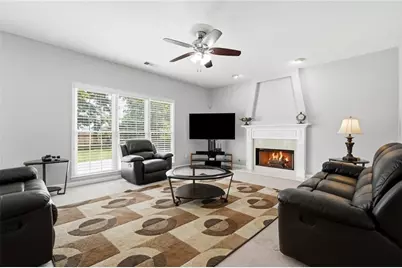 10805 Glenhurst Pass, Johns Creek, GA 30097 - Photo 19