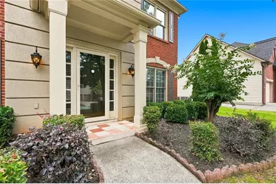 10805 Glenhurst Pass, Johns Creek, GA 30097 - Photo 3