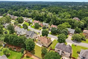 10805 Glenhurst Pass, Johns Creek, GA 30097 - Photo 61