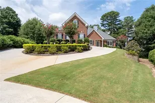 2777 Chinquapin Ct, Buford, GA 30519 - Photo 3