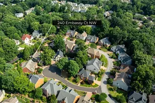 240 Embassy Ct, Sandy Springs, GA 30328 - Photo 43