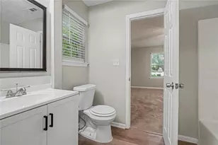 240 Spring Cir, Senoia, GA 30276 - Photo 13
