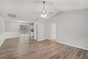 240 Spring Cir, Senoia, GA 30276 - Photo 3