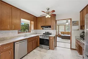 2416 Broward Dr NE, Marietta, GA 30066 - Photo 3