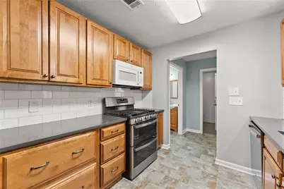 2777 Rosemont Drive NW, Lawrenceville, GA 30044 - Photo 15
