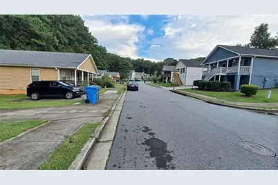 1989 Thomasville Estate Drive SE, Atlanta, GA 30315 - Photo 5
