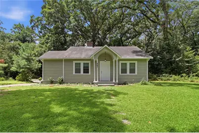 887 Ellis Road, Stone Mountain, GA 30083 - Photo 1