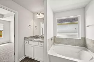 105 Vickers Point Dr, Fairburn, GA 30213 - Photo 29