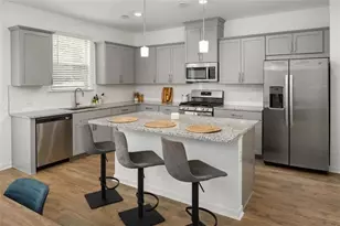 1610 Wellston Dr, Lawrenceville, GA 30043 - Photo 3