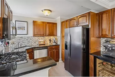 2479 Peachtree Road NE #515, Atlanta, GA 30305 - Photo 11