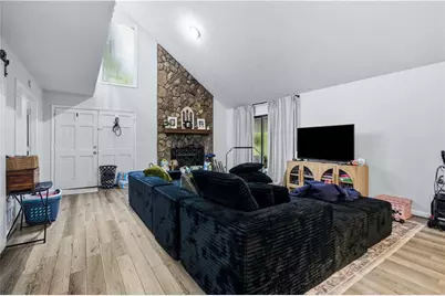 4870 Wade Valley Way, Cumming, GA 30040 - Photo 5