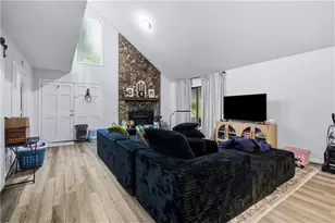 4870 Wade Valley Way, Cumming, GA 30040 - Photo 5