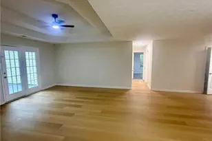 100 Chestnut Dr, Covington, GA 30016 - Photo 9