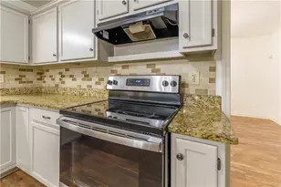 1700 Summit View Way, Snellville, GA 30078 - Photo 15