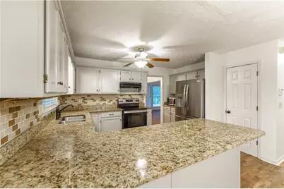 1700 Summit View Way, Snellville, GA 30078 - Photo 17