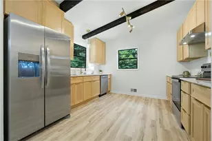 411 Hunters Ln, Woodstock, GA 30189 - Photo 7
