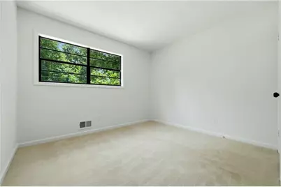 411 Hunters Lane, Woodstock, GA 30189 - Photo 13