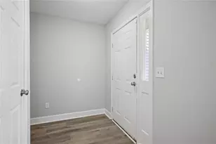 5933 Trent Walk Dr, Lithonia, GA 30038 - Photo 3